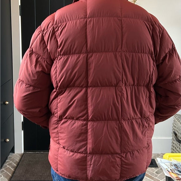 Filson lightweight Down Jac Shirt in Madder Red - Picture 7 of 10